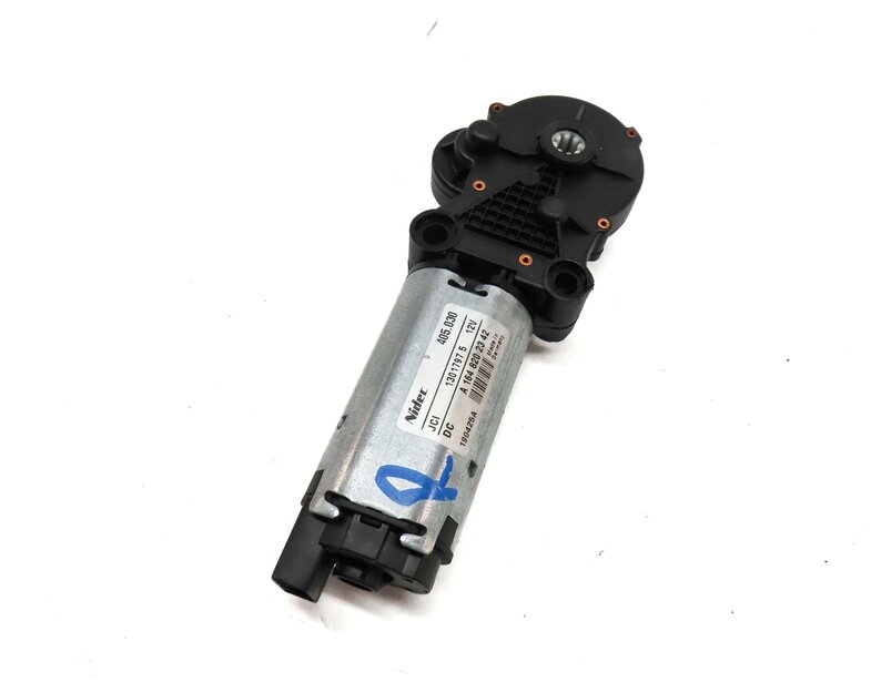2013 MERCEDES GL450 (X166) REAR LEFT or RIGHT 3rd THIRD ROW FOLDING SEAT MOTOR