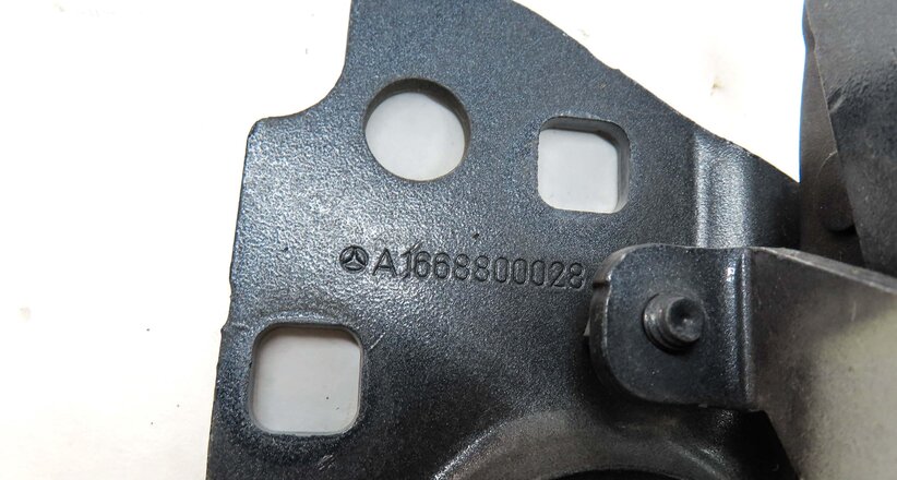 Thumbnail 7: 12-19 MERCEDES GL ML CLASS (W166 X166) FRONT LEFT & RIGHT HOOD HINGE SET (GRAY)