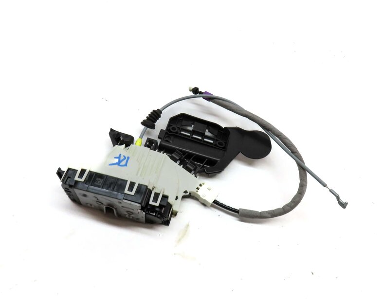 12-20 MERCEDES B GL GLC GLA ML (W166 W242 X166) RIGHT FRONT PASSENGER DOOR LATCH