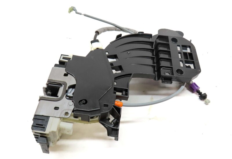 Thumbnail 5: 11-19 MERCEDES B CLA CLS E GL GLA ML (W166 W212 X166 X204) RIGHT REAR DOOR LATCH