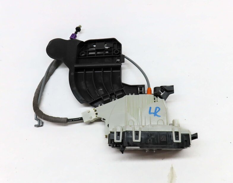 Thumbnail 2: 11-19 MERCEDES B CLA CLS E GL GLA ML (W166 W212 X166 X204) LEFT REAR DOOR LATCH