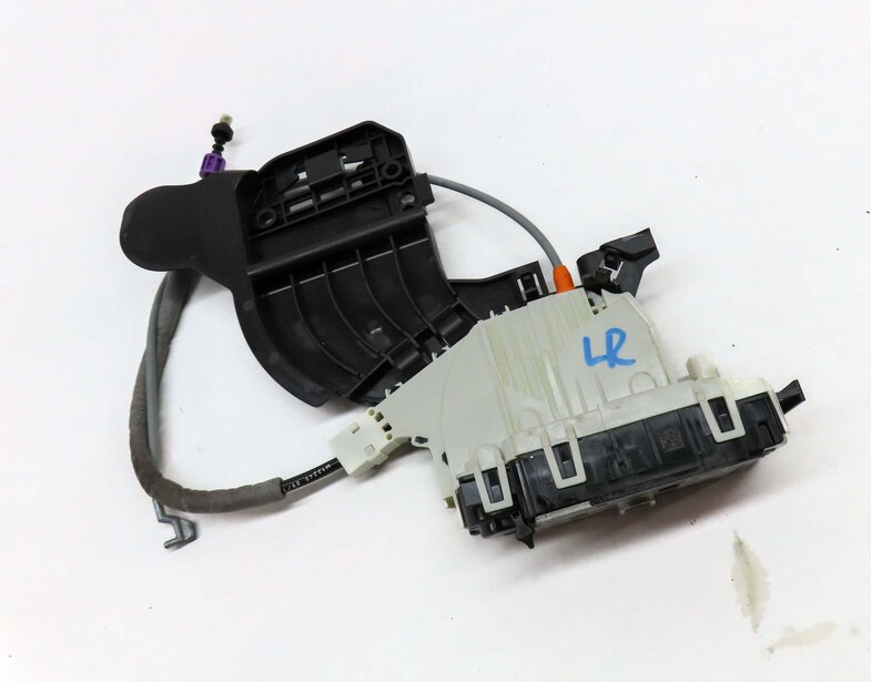 Thumbnail 3: 11-19 MERCEDES B CLA CLS E GL GLA ML (W166 W212 X166 X204) LEFT REAR DOOR LATCH
