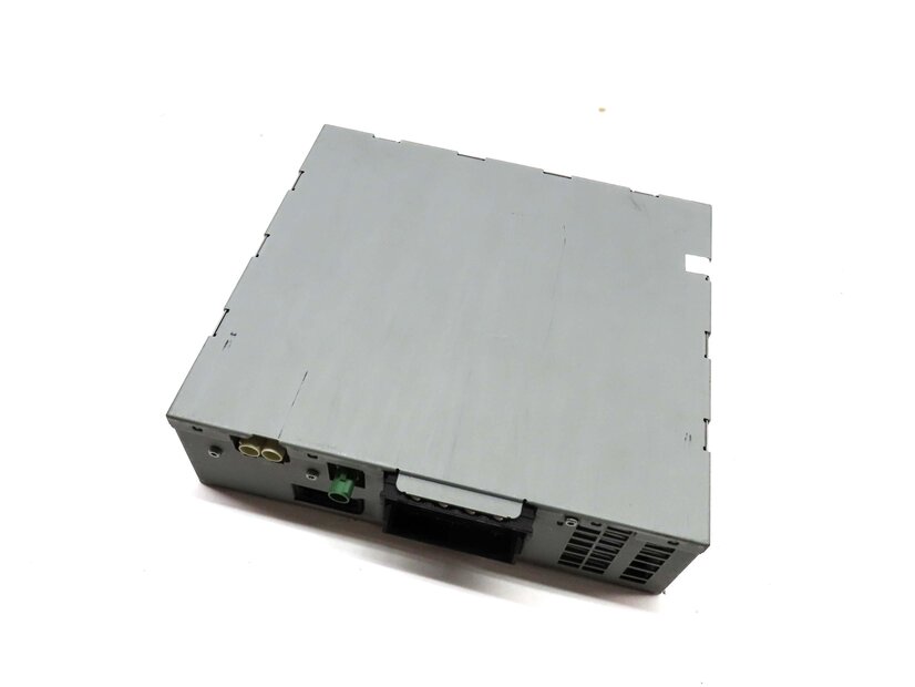 10-17 AUDI A5 A6 RS5 S5 S6 (B8 8T C7) AM/FM RADIO STEREO RECEIVER CONTROL MODULE