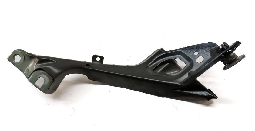 Thumbnail 4: 2012 AUDI A6 (C7 4G) FRONT RIGHT PASSENGER FENDER MOUNT BRACKET