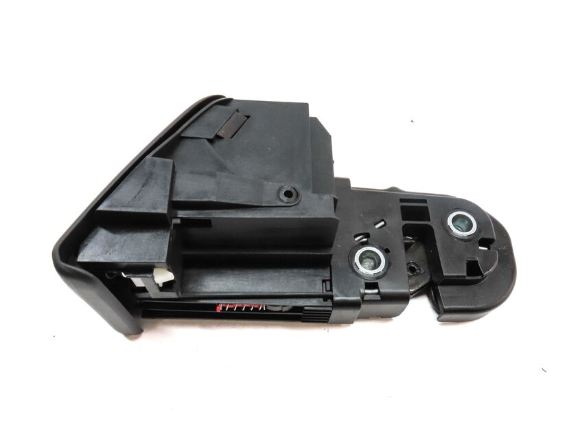 Thumbnail 4: 2012 AUDI A6 (C7 4G) REAR LEFT SIDE SEAT RELEASE LATCH MECHANISM