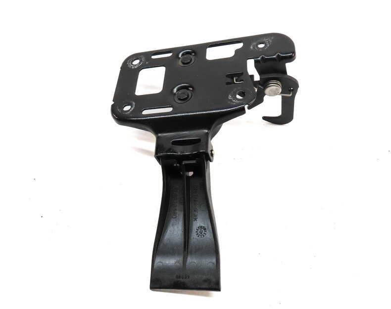 Thumbnail 6: 2014 AUDI RS5 (B8 8T) FRONT HOOD SAFETY LATCH CATCH HOOK RELEASE LEVER