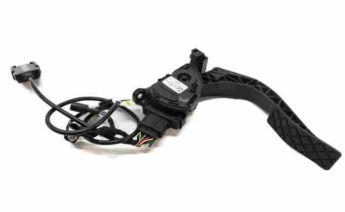 Thumbnail 5: 2014 AUDI RS5 COUPE (B8) AFTERMARKET PEDALBOX THROTTLE GAS PEDAL w/CONTROLLER