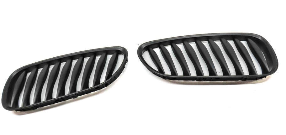 Thumbnail 3: 2003-2008 BMW Z4 (E85) LEFT & RIGHT UPPER HOOD GRILLE VENT SET (BLACK / CHROME)
