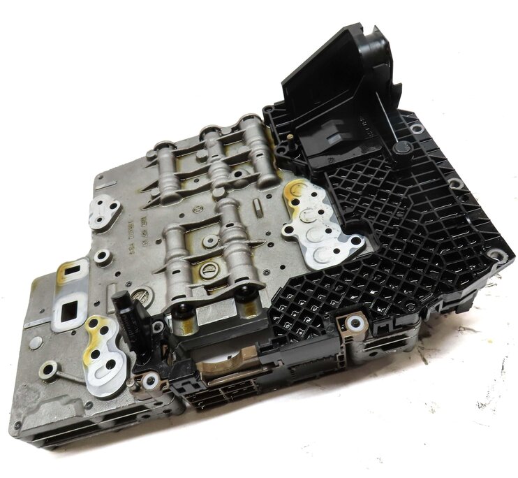 Thumbnail 3: 2006-2008 BMW Z4 (E85) 3.0L ENGINE - A/T TRANSMISSION VALVE BODY w/ MECHATRONIC