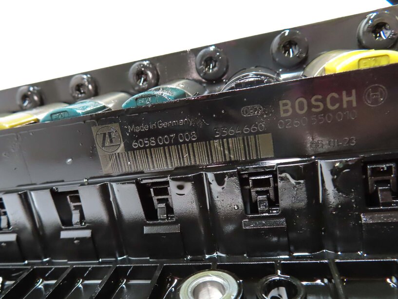 Thumbnail 7: 2006-2008 BMW Z4 (E85) 3.0L ENGINE - A/T TRANSMISSION VALVE BODY w/ MECHATRONIC