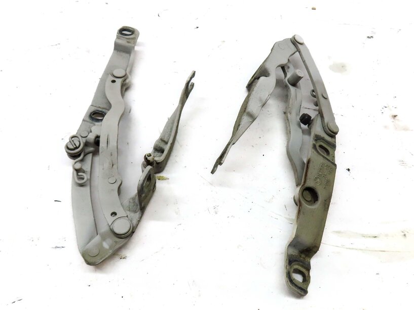 Thumbnail 4: 2003-2008 BMW Z4 (E85) ROADSTER CONVERTIBLE REAR TRUNK HINGE SET/2 (WHITE)