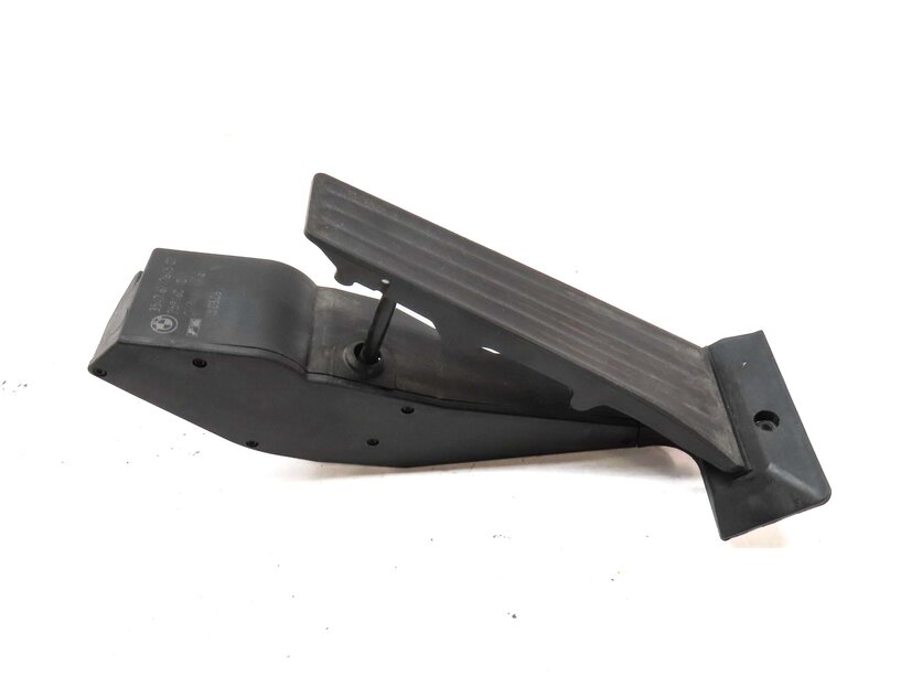 Thumbnail 4: 2006 BMW Z4 CONVERTIBLE (E85) FRONT LEFT DRIVER ACCELERATOR GAS PEDAL 6772645