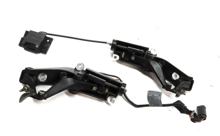 2006 BMW Z4 CONVERTIBLE (E85) CANOPY TOP OPEN CLOSE LATCH SET 2 7043873 7043874