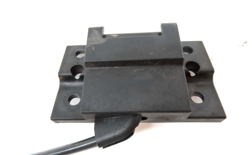 Thumbnail 12: 2006 BMW Z4 CONVERTIBLE (E85) CANOPY TOP OPEN CLOSE LATCH SET 2 7043873 7043874
