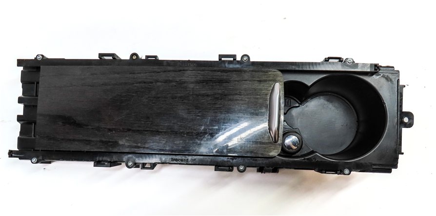 Thumbnail 2: LAND ROVER RANGE ROVER SPORT (L494) FRONT CENTER CONSOLE DUAL CUPHOLDER