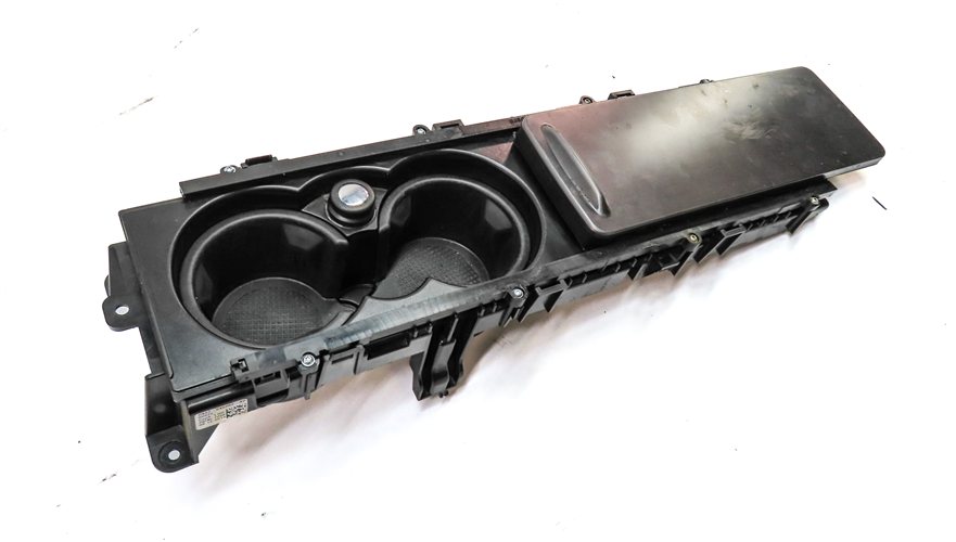 Thumbnail 3: LAND ROVER RANGE ROVER SPORT (L494) FRONT CENTER CONSOLE DUAL CUPHOLDER