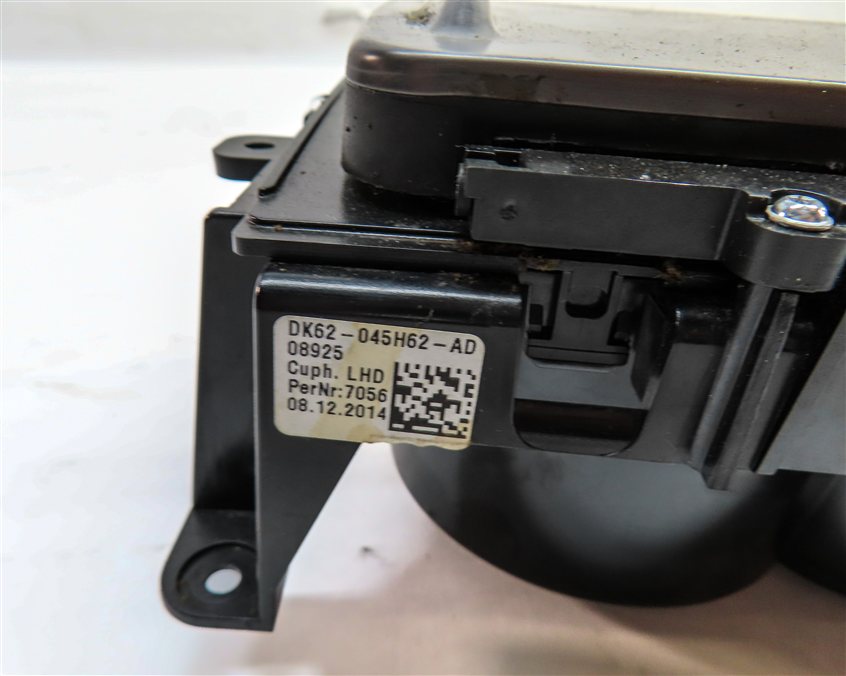 Thumbnail 5: LAND ROVER RANGE ROVER SPORT (L494) FRONT CENTER CONSOLE DUAL CUPHOLDER