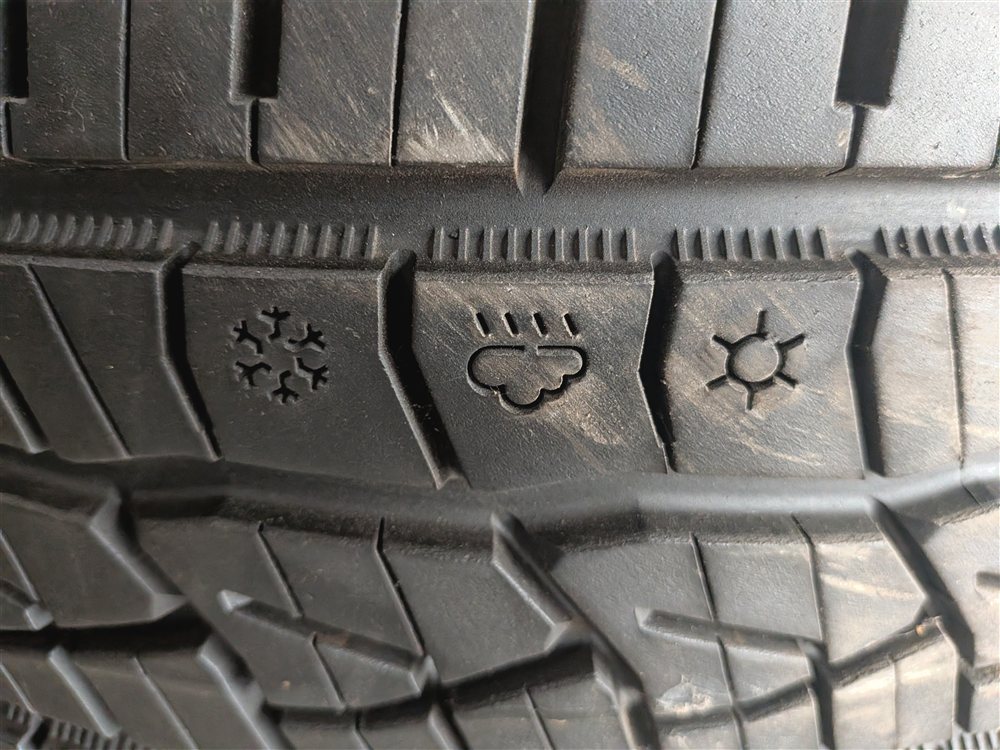 Thumbnail 10: CONTINENTAL CONTROLCONTACT SPORT SRS+ 275/40ZR20 106Y 7/32 DOT 3622 TIRE