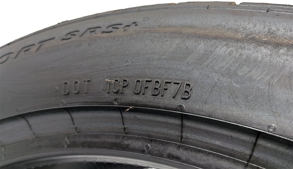 Thumbnail 9: CONTINENTAL CONTROLCONTACT SPORT SRS+ 275/40ZR20 106Y 8/32 DOT 3622 TIRE