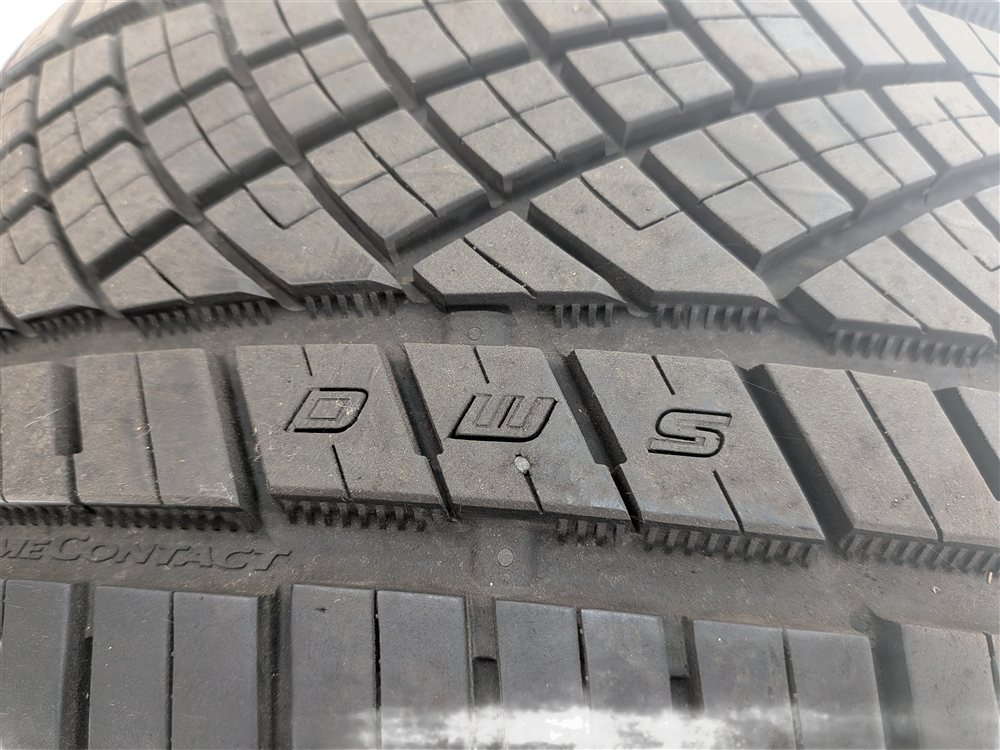 Thumbnail 10: CONTINENTAL EXTREMECONTACT DWS06 PLUS 265/30ZR19 93Y 8/32 DOT 1022 TIRE