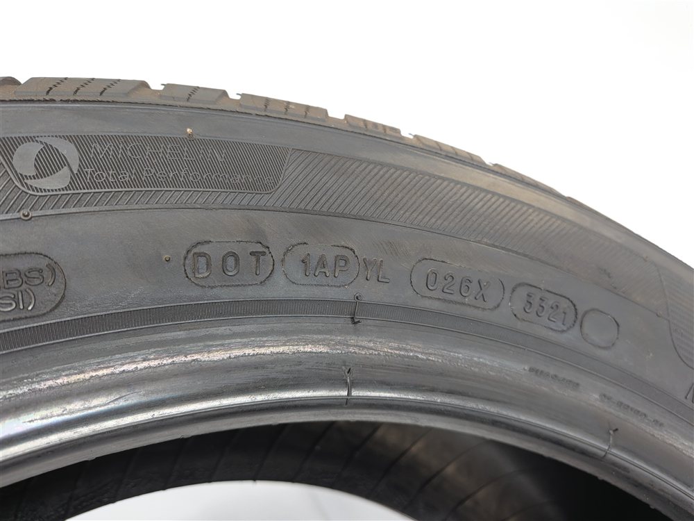 Thumbnail 9: MICHELIN DEFENDER LTX M/S 255/50R20 109H XL ALL SEASON 8/32 DOT 3521 TIRE