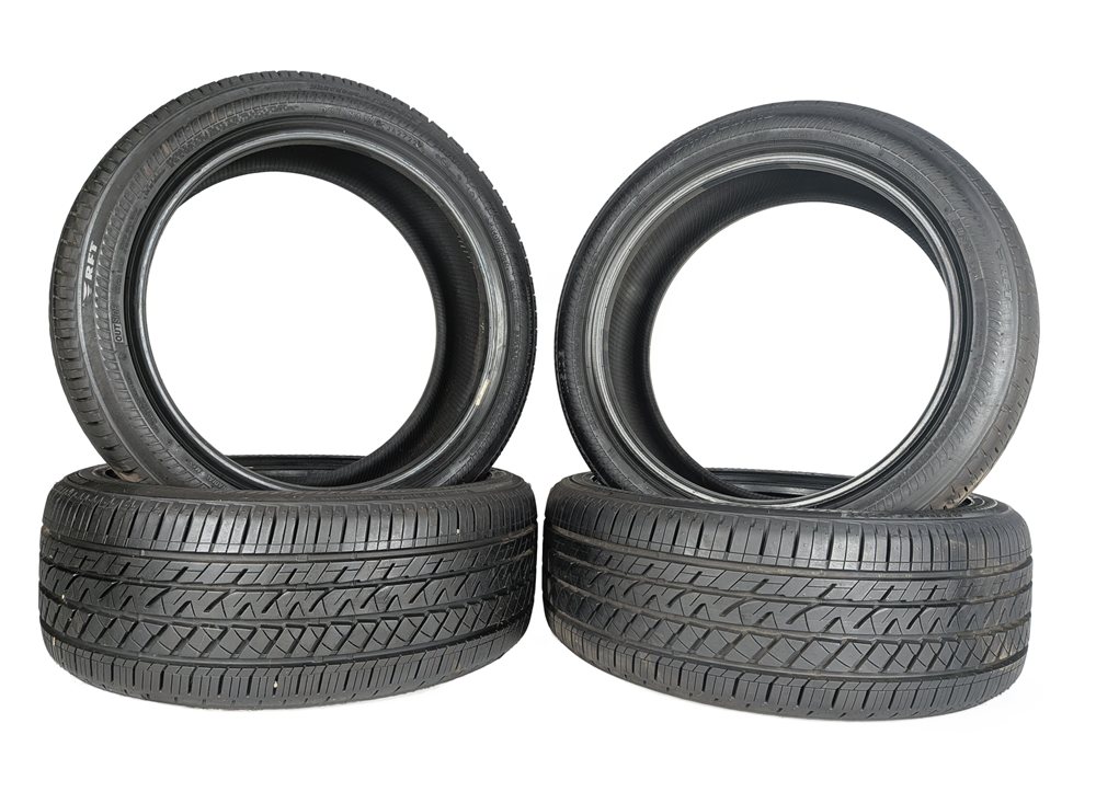 Thumbnail 3: BRIDGESTONE DRIVEGUARD 225/45RF18 95W RUN FLAT ALLSEASON 6/32 DOT3221 TIRE SET/4