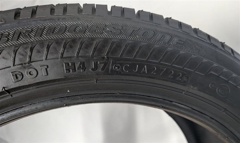 Thumbnail 9: BRIDGESTONE DRIVEGUARD 225/45RF18 95W RUN FLAT ALLSEASON 6/32 DOT3221 TIRE SET/4