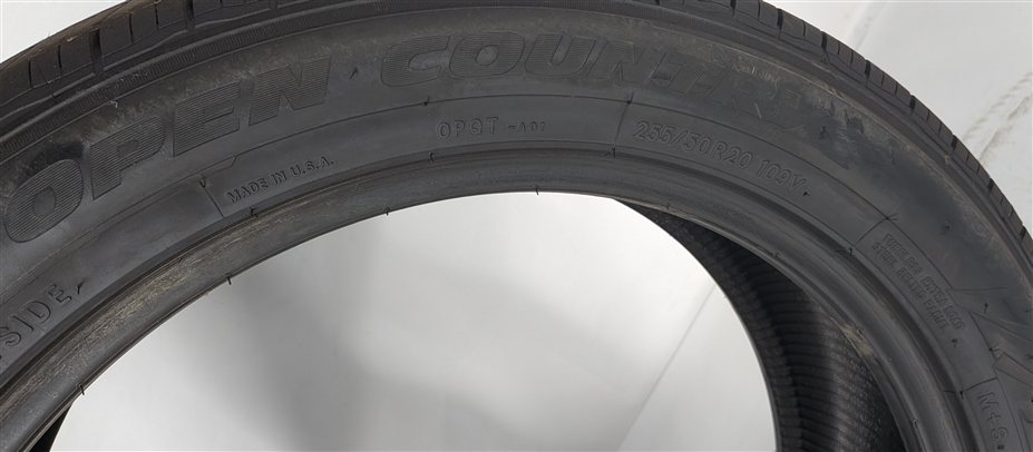 Thumbnail 4: TOYO OPEN COUNTRY Q/T 255/50R20 109V ALL SEASON 10/32 DOT 3522 TIRE