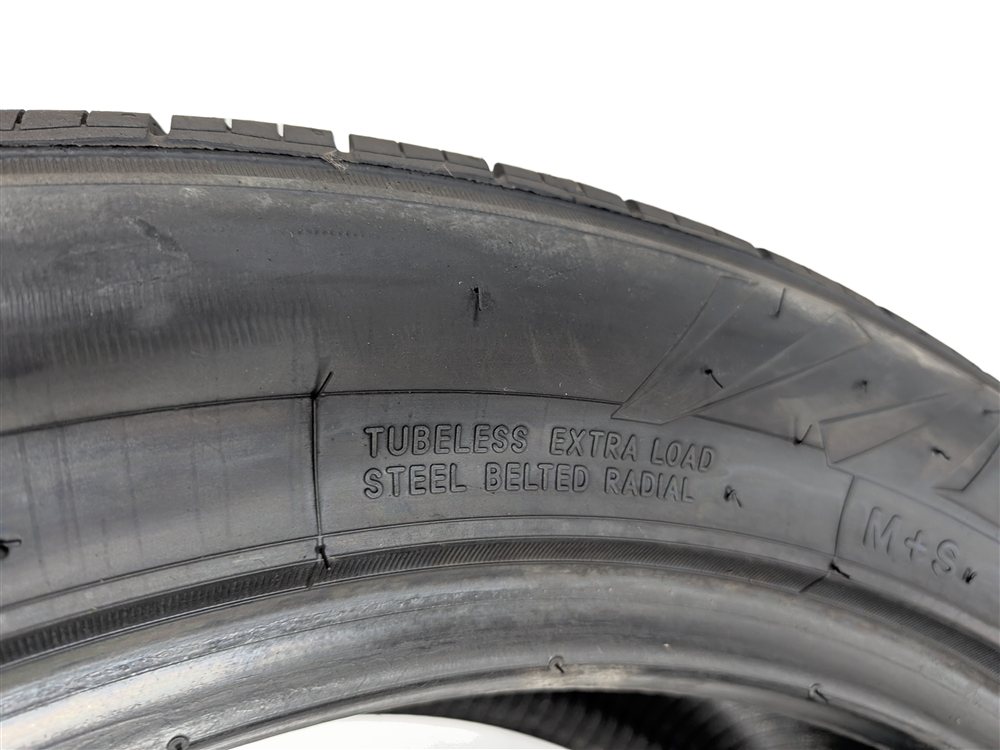 Thumbnail 6: TOYO OPEN COUNTRY Q/T 255/50R20 109V ALL SEASON 10/32 DOT 3522 TIRE