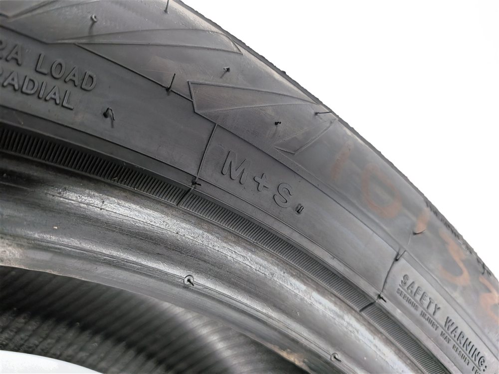 Thumbnail 8: TOYO OPEN COUNTRY Q/T 255/50R20 109V ALL SEASON 10/32 DOT 3522 TIRE