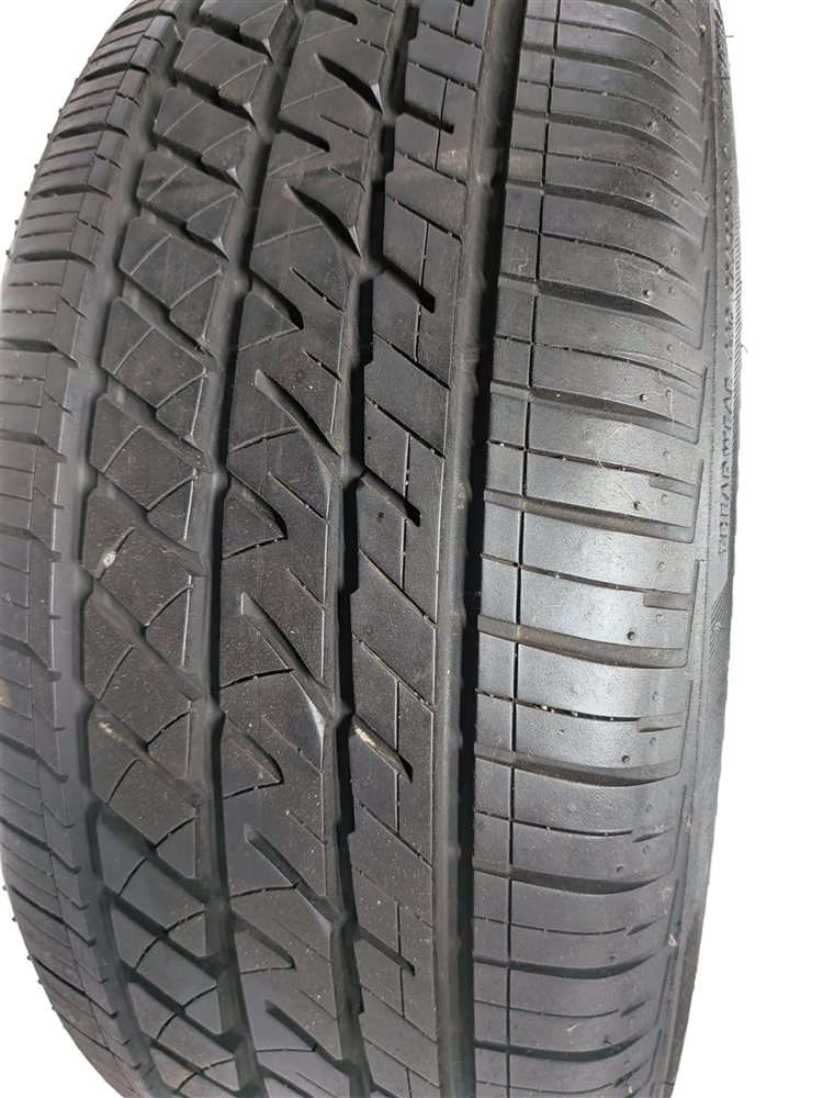 Thumbnail 2: BRIDGESTONE DRIVEGUARD 225/50RF18 95W RUN FLAT ALL SEASON 9/32 DOT 3321 TIRE