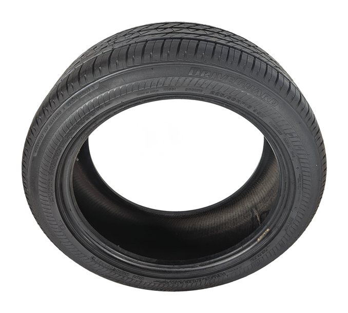 Thumbnail 4: BRIDGESTONE DRIVEGUARD 225/50RF18 95W RUN FLAT ALL SEASON 9/32 DOT 3321 TIRE