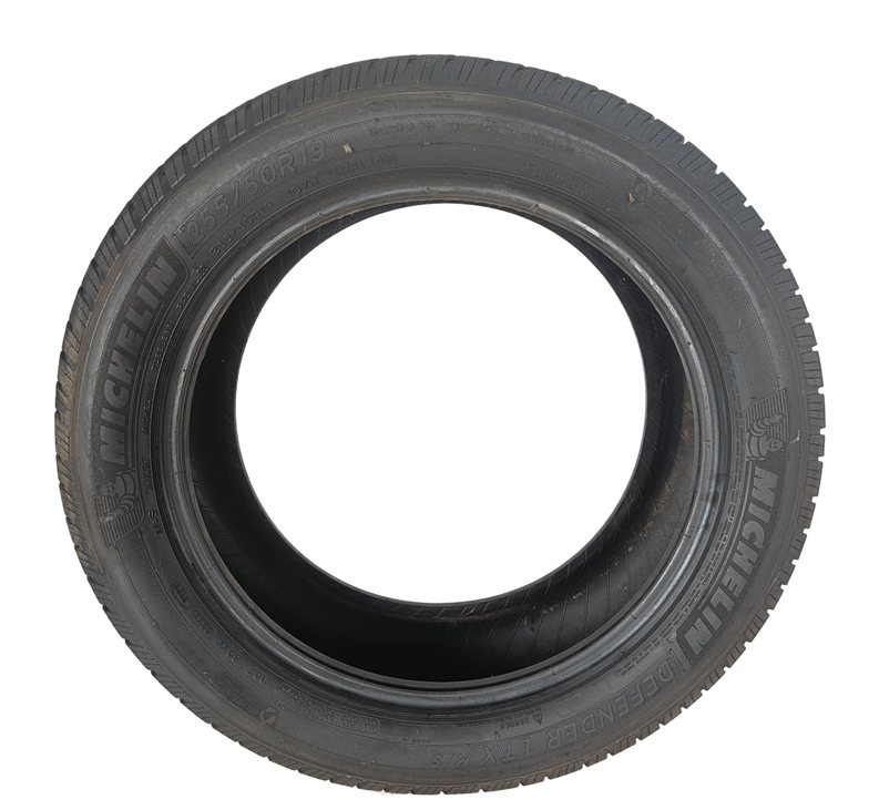 Thumbnail 3: MICHELIN DEFENDER LTX M/S 255/50R19 107H ALL SEASON 6/32 DOT 0221 TIRE