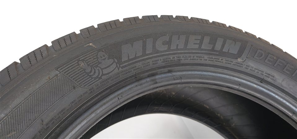 Thumbnail 6: MICHELIN DEFENDER LTX M/S 255/50R19 107H ALL SEASON 6/32 DOT 0221 TIRE