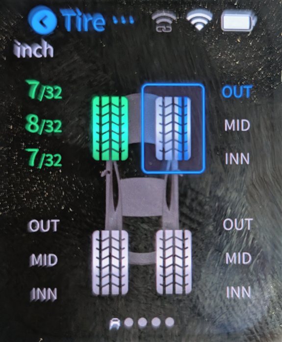 Thumbnail 14: PIRELLI CINTURATO P7 ALL SEASON RUN FLAT 245/50R18 100V 7/32 DOT 3221 TIRE
