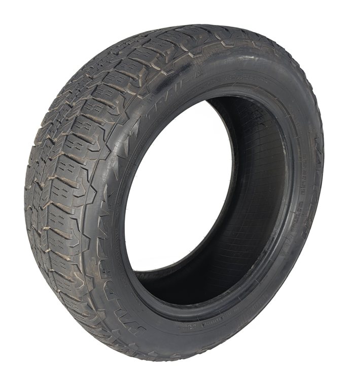 FALKEN WILDPEAK A/T TRAIL 255/55R19 111V ALL TERRAIN 7/32 DOT 0421 TIRE