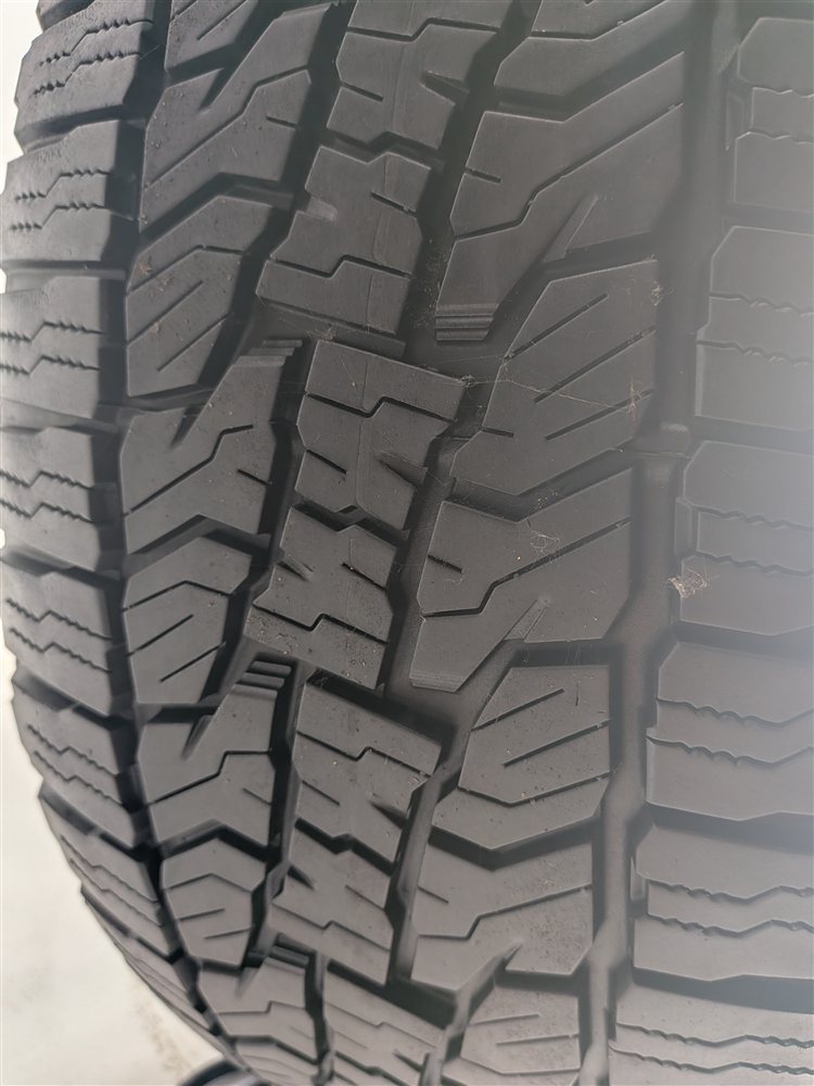 Thumbnail 9: FALKEN WILDPEAK A/T TRAIL 255/55R19 111V ALL TERRAIN 9/32 DOT 3821 TIRE