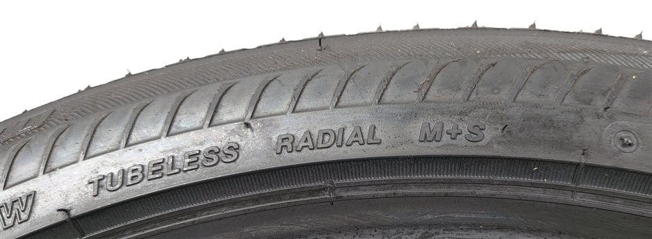 Thumbnail 10: BRIDGESTONE DRIVEGUARD RUN FLAT 255/40RF18 99W ALL SEASON 9/32 DOT 3821 TIRE