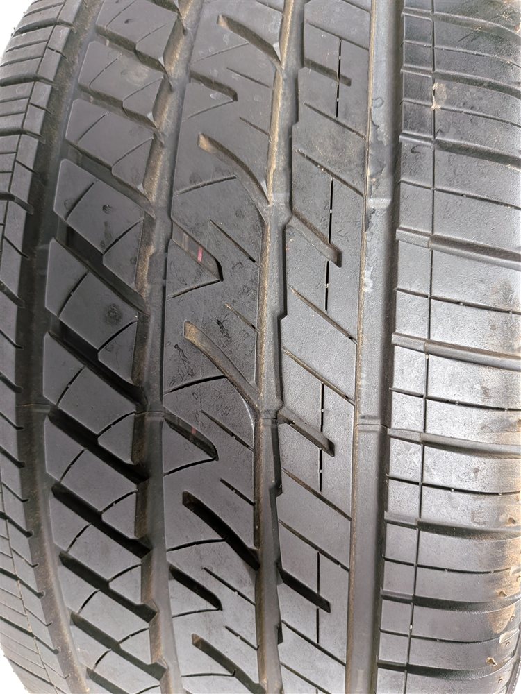 Thumbnail 2: BRIDGESTONE DRIVEGUARD RUN FLAT 255/40RF18 99W ALL SEASON 9/32 DOT 3821 TIRE