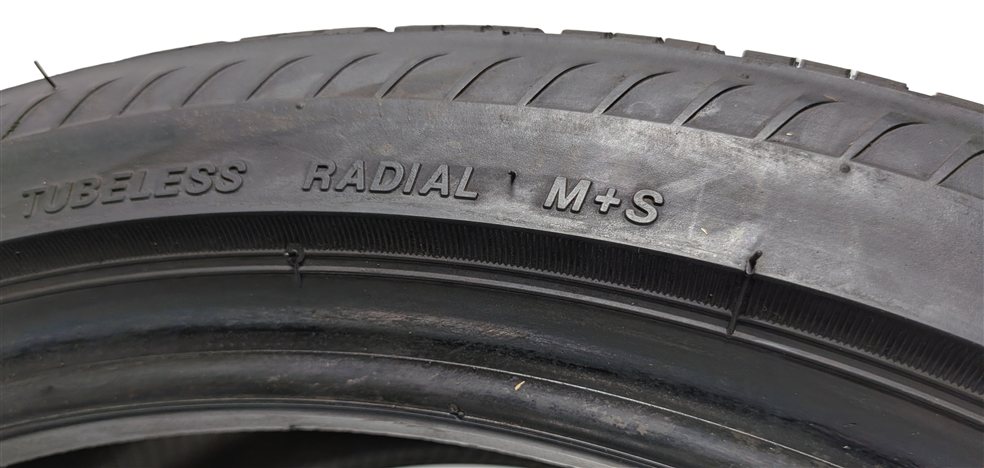 Thumbnail 10: BRIDGESTONE DRIVEGUARD+ RFT 225/40R18 92W XL RUN FLAT A/S 6/32 DOT0322 TIRE