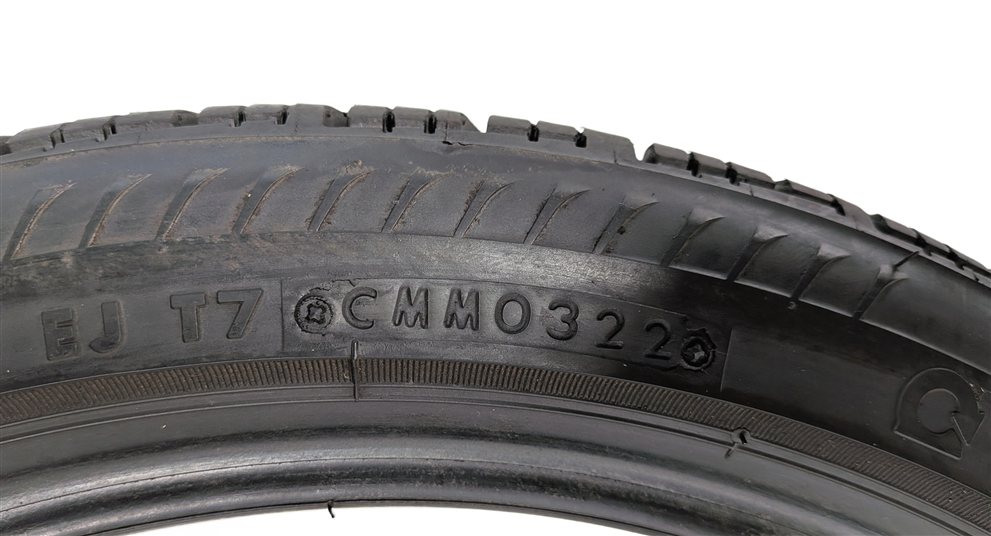Thumbnail 11: BRIDGESTONE DRIVEGUARD+ RFT 225/40R18 92W XL RUN FLAT A/S 6/32 DOT0322 TIRE