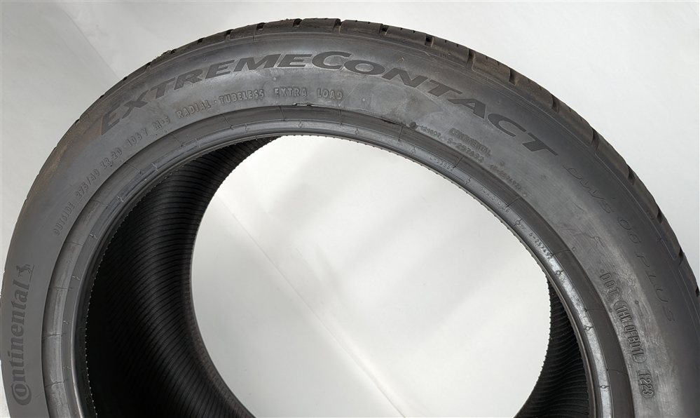 Thumbnail 6: CONTINENTAL EXTREMECONTACT DWS 06 PLUS 275/40ZR20 106Y XL A/S 8/32 DOT 1223 TIRE