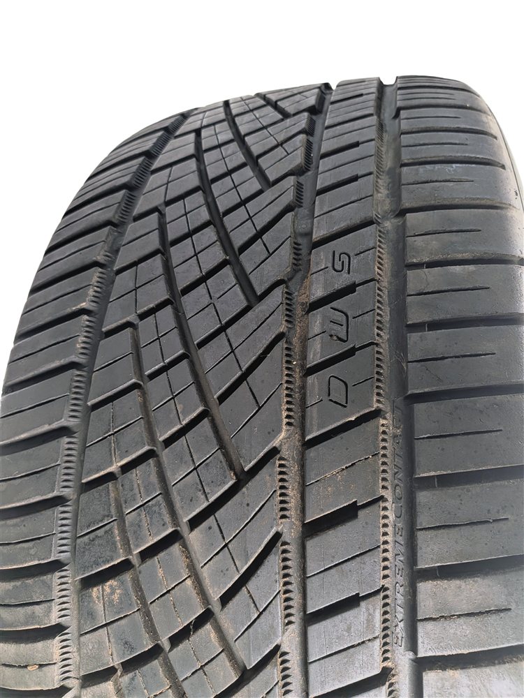 Thumbnail 3: CONTINENTAL EXTREMECONTACT DWS 06 PLUS 275/40ZR20 106Y XL A/S 8/32 DOT 1223 TIRE