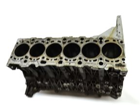 Thumbnail 4: 09-13 BMW X5 335D (E70 E90) 3.0L TWIN TURBO M57Y DIESEL ENGINE - CYLINDER BLOCK