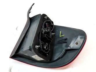 Thumbnail 5: 2011-2013 BMW X5 X5M (E70) LEFT DRIVER REAR OUTER TAILLIGHT BRAKE LIGHT LAMP