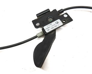 Thumbnail 10: 2011 BMW 535Xi (F10) FRONT UPPER HOOD LOCK LATCH SET/3 w/RELEASE HANDLE CABLE