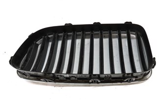 Thumbnail 5: 11-13 BMW 528i 535i 550i (F10) FRONT LEFT & RIGHT HOOD VENT GRILLE SET