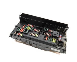 2011 BMW 535Xi (F10) FRONT POWER DISTRIBUTION FUSE JUNCTION BOX
