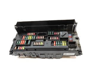 Thumbnail 2: 2011 BMW 535Xi (F10) FRONT POWER DISTRIBUTION FUSE JUNCTION BOX