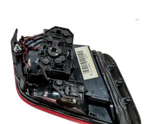 Thumbnail 5: 11-13 BMW 528i 535i 550i M5 (F10) RIGHT REAR INNER TRUNK TAILLIGHT LIGHT LAMP